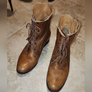 Vintage Ralph Lauren lace up boots size 6